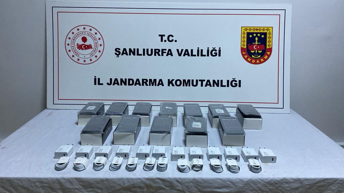 Haliliye’de Kaçak Telefon Operasyonu: 12 Akıllı Telefon Ele Geçirildi