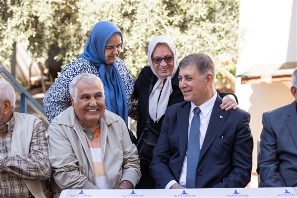 Başkan Tugay, gazilerle bir araya geldi