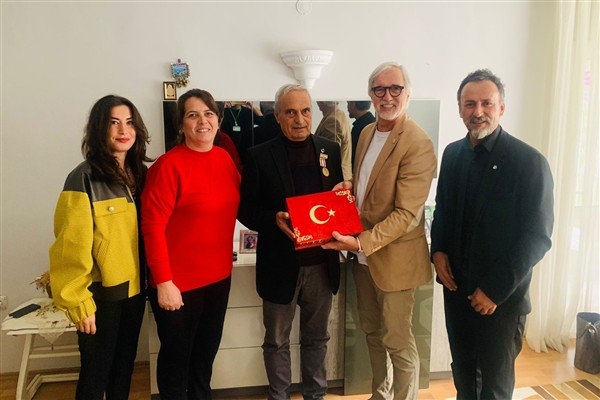 İzmit Belediyesi'nden Kartepe’deki Kıbrıs gazilerine ziyaret