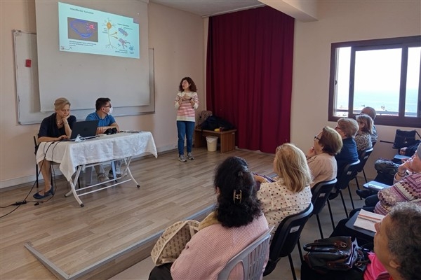 Konak’ın İleri Yaş Merkezi’nde seminerler devam ediyor