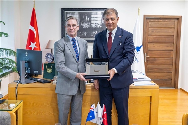 Avustralya’nın İstanbul Başkonsolosu Huber'den Başkan Tugay'a ziyaret
