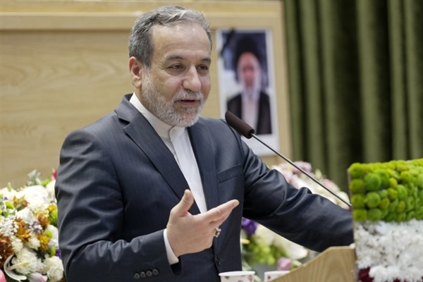 İran Dışişleri Bakanı Araghchi, Toshimitsu'yu tebrik etti