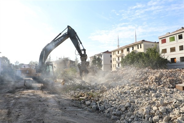 Turgutalp Kentsel Dönüşümde 2. ve 3. etap yıkımları başladı