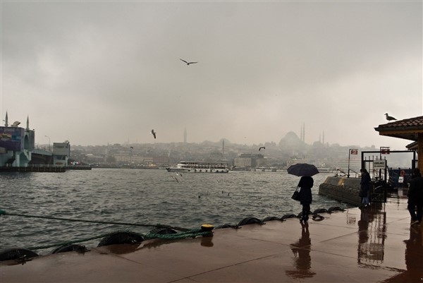 İstanbul’da fırtına ve kuvvetli sağanak yağış bekleniyor