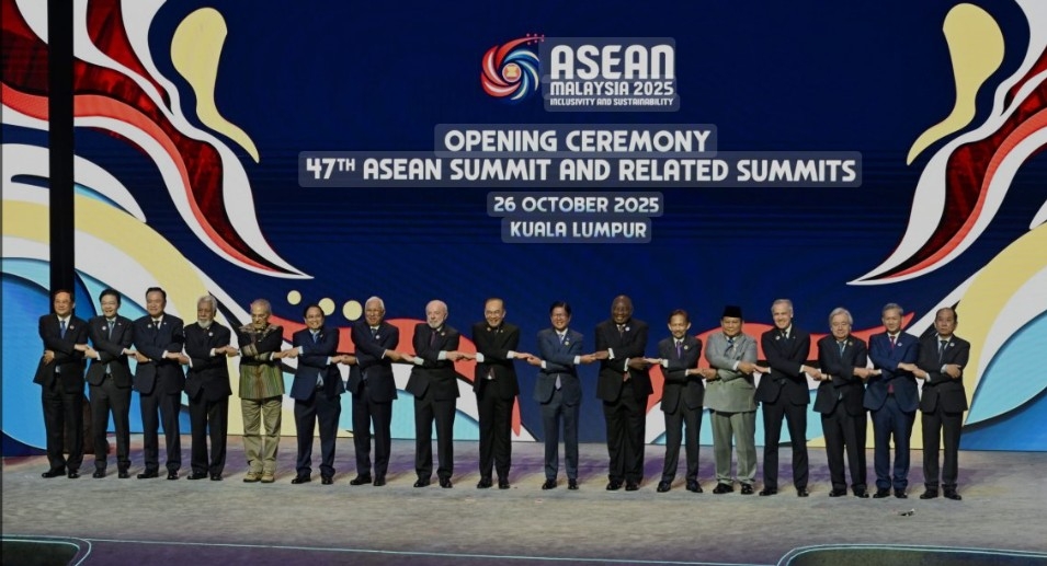 Çin ASEAN'da &Prime;daha güçlü ekonomik işbirliği ve ticaretin serbestleştirilmesini&Prime; savundu