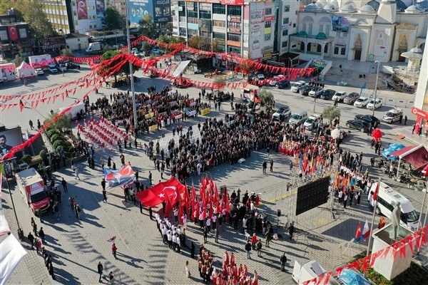 Cumhuriyet’in 102. yılı Esenyurt’ta kutlandı