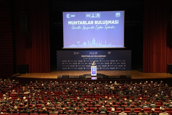 Konya'da muhtarlar, Gönüllü İtfaiyecilik Eğitim Toplantısı'nda buluştu