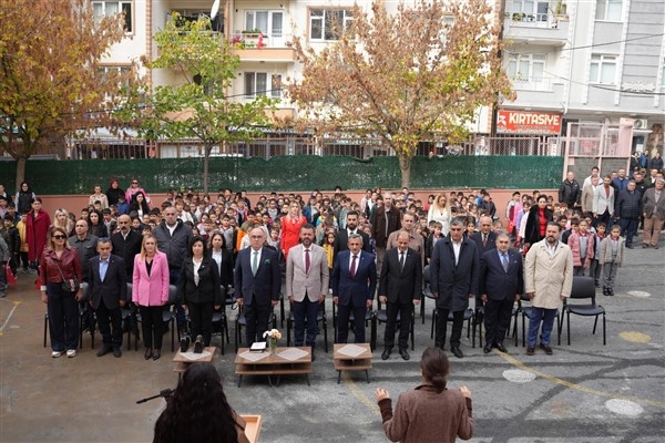 Atatürk İlkokulu, Atatürk büstüne kavuştu