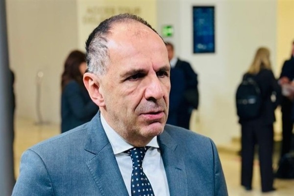 Gerapetritis, ABD’nin Atina Büyükelçisi Guilfoyle ile görüştü