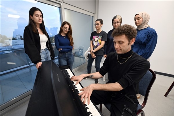 Büyükşehir tarafından enstrüman kursları veriliyor