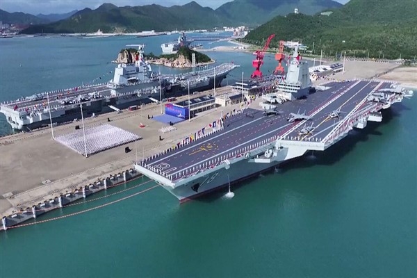 Çin'in Fujian uçak gemisi açık denizlerde düzenli görev yapacak