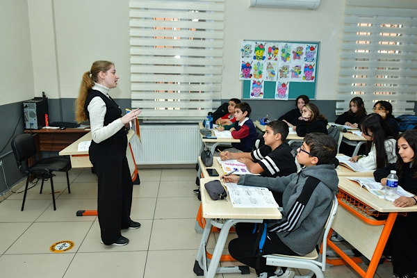 Esenyurt’ta paket ders sistemi uygulaması başladı