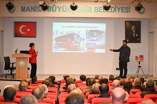 Şoförlere nezaket ve etkili iletişim eğitimi verildi