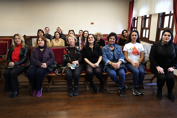 Osmangazi’de kadınlar şiddete karşı bilinçlendirildi