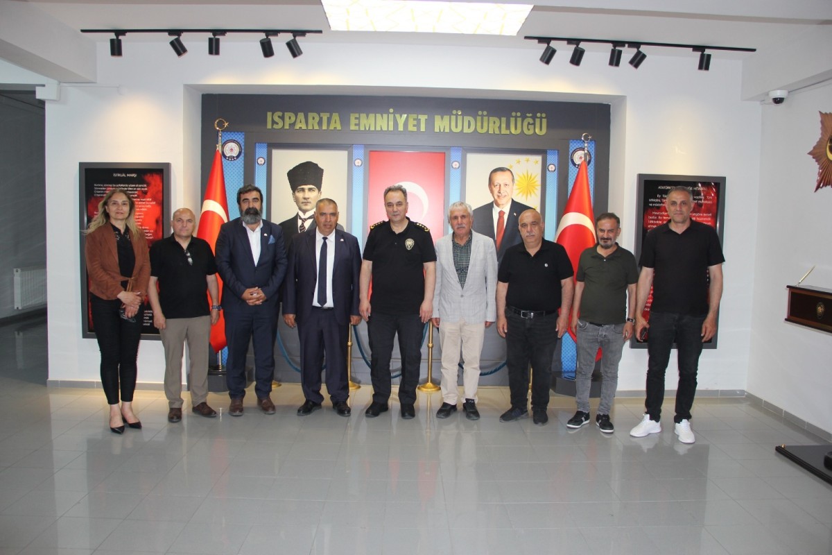 Güneydoğulu Gazeteciler, Isparta İl Emniyet Müdürü Erdem Bildirici'yi Ziyaret Etti