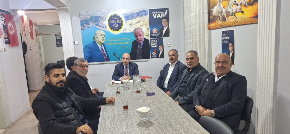 DEMOKRATİK İSTİKRARIN SAĞLANMASI İÇİN MERKEZ SAĞ VE MERKEZ SOL SİYASETİNİN DENGELİ BİR ŞEKİLDE DEVAM ETMESİ LAZIMDIR. 