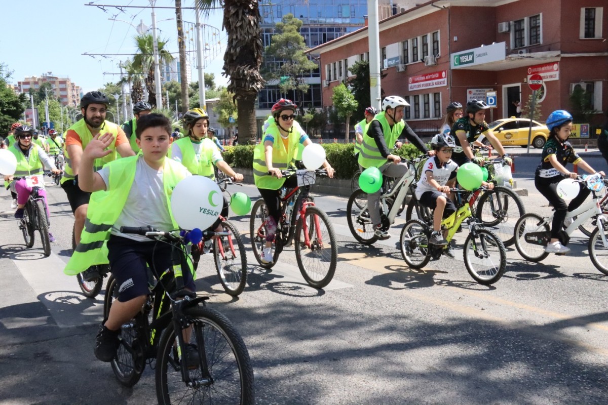 ŞANLIURFA’DA SAĞLIKLI YAŞAM İÇİN PEDAL ÇEVİRDİLER