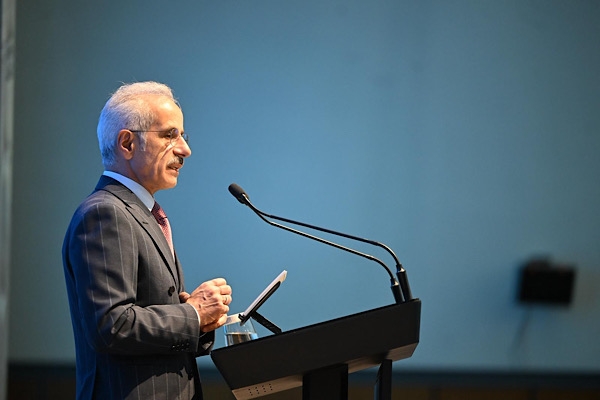 Bakan Uraloğlu’ndan, Halkbank Genel Müdürü Özdil’e hayırlı olsun ziyareti
