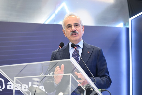 Bakan Uraloğlu, KKTC heyetini ağırladı