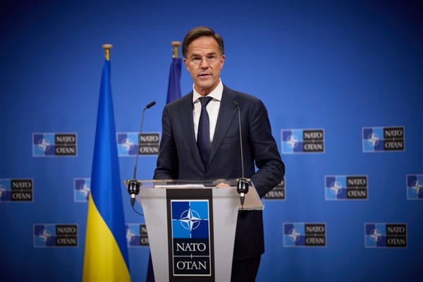 Rutte: Birleşik Krallık'ın Savunma Yatırım Planı'nı memnuniyetle karşılıyorum