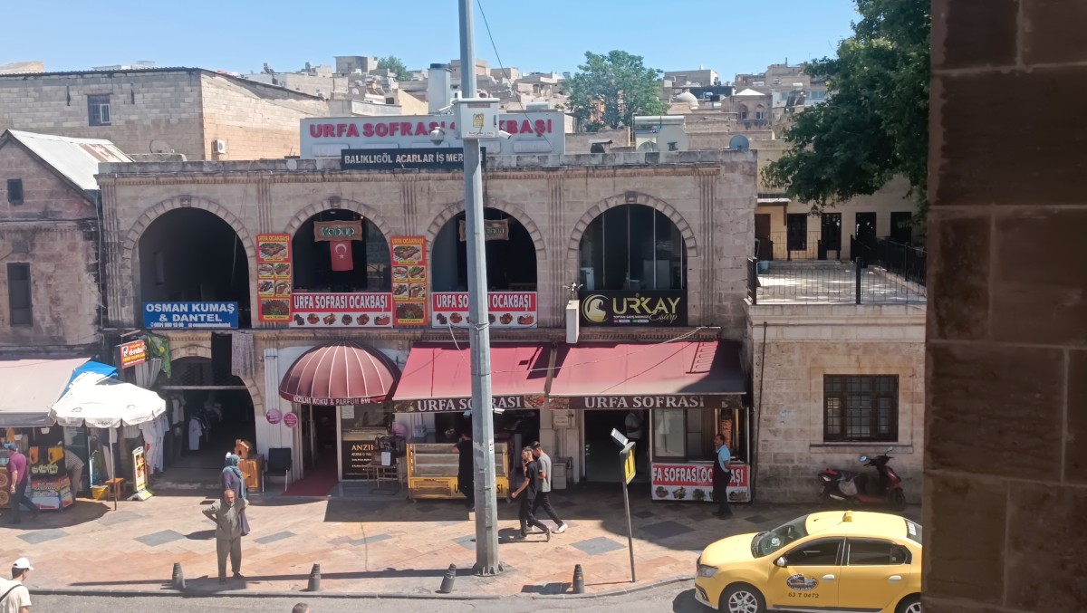 Balıklıgöl'de Yaşlı Kadının Gözyaşları: 
