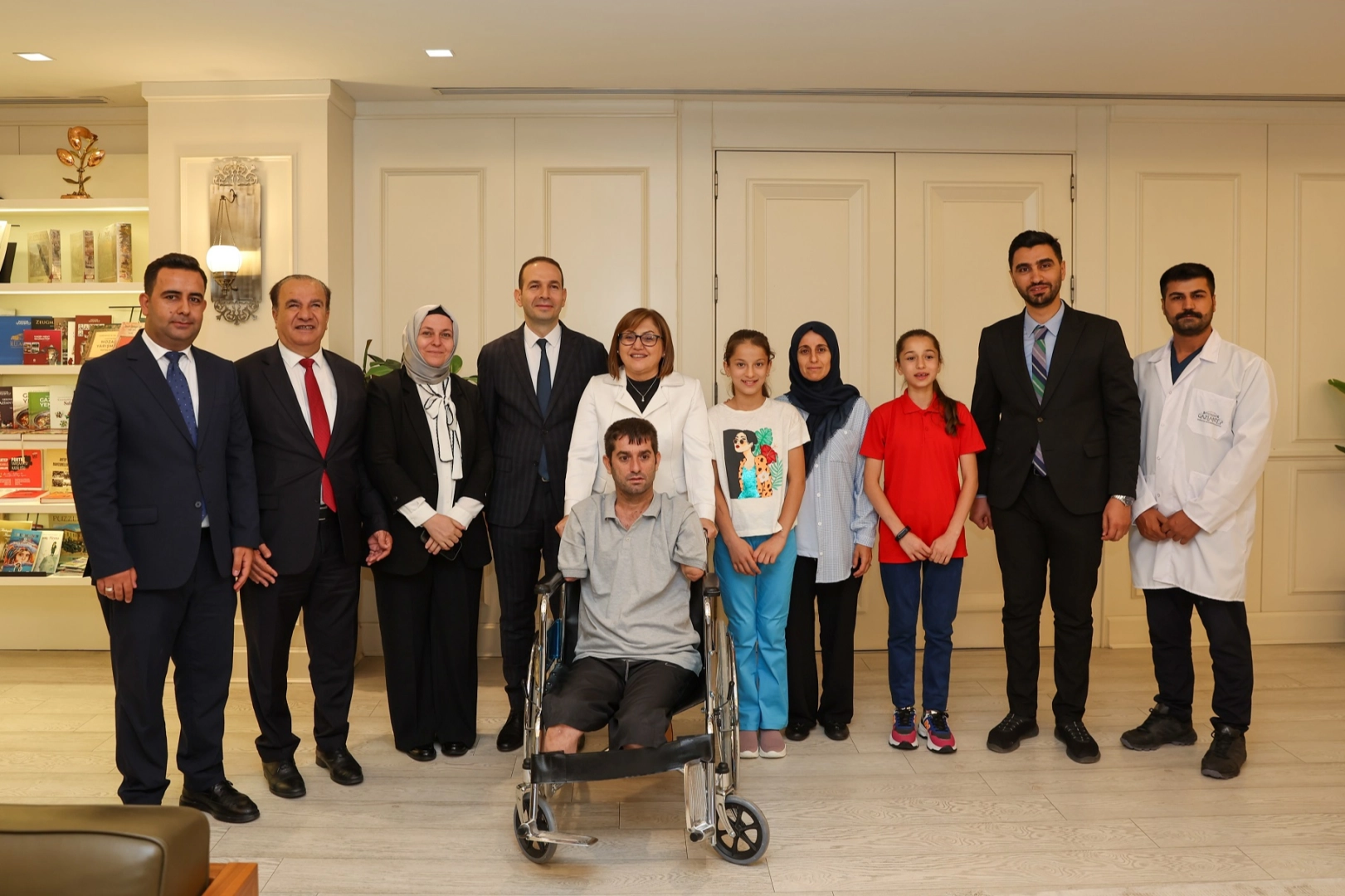 Başkan Şahin’den Engelli Vatandaşa Anlamlı Destek