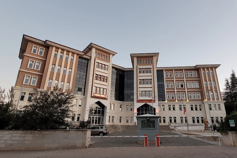 HSK’dan Suşehri Adliyesine Derece Artışı
