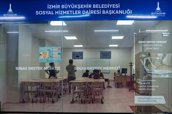 İzmir’de LGS öğrencilerine ücretsiz tercih desteği sağlanıyor