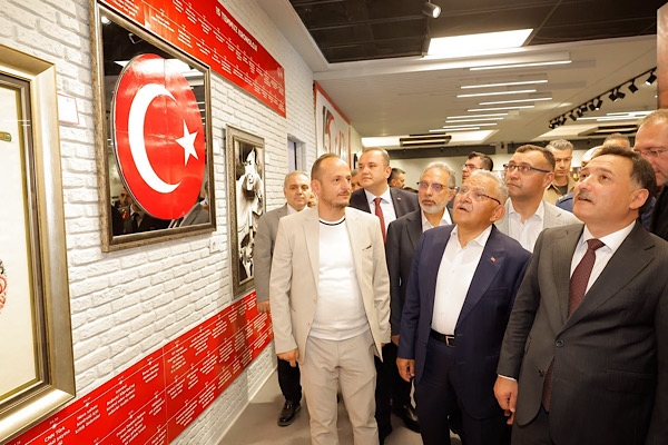 Kayseri'de &Prime;İrade Bizim, Zafer Bizim&Prime; sergisi ve anma merkezi açıldı