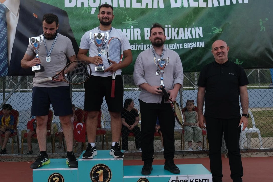 Kocaeli’de Tenis Heyecanı Başladı