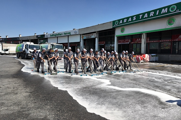 Kayseri Hal Kompleksi'nde hijyen çalışması gerçekleştirildi