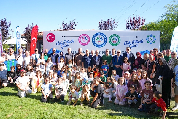 Ümraniye'de Anadolu Millet Bahçesi hizmete açıldı