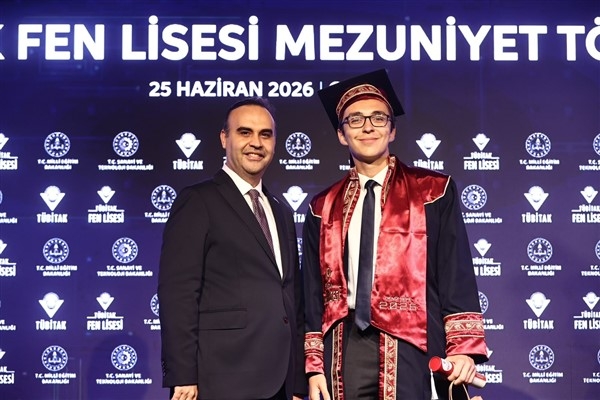 TÜBİTAK Fen Lisesi ilk mezunları YKS'de dikkat çeken başarı elde etti