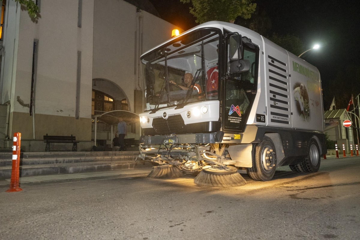 Mersin’de Temizlik ve Çevre Çalışmaları Aralıksız Sürüyor
