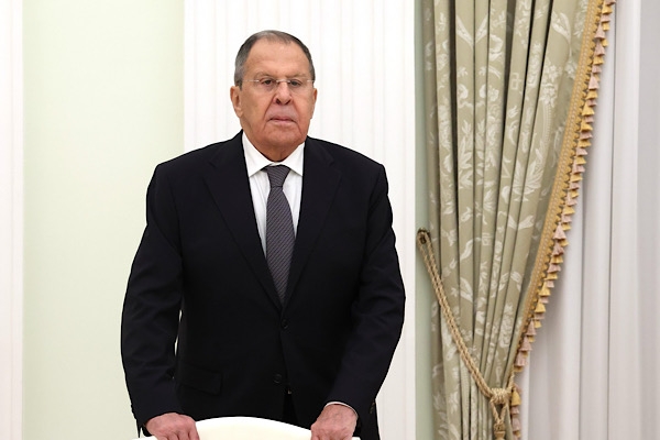 Lavrov, Mısır Dışişleri Bakanı Abdelatty ile bir araya geldi