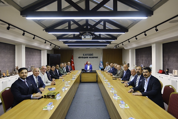 Başkan Büyükkılıç, UND heyetini ağırladı