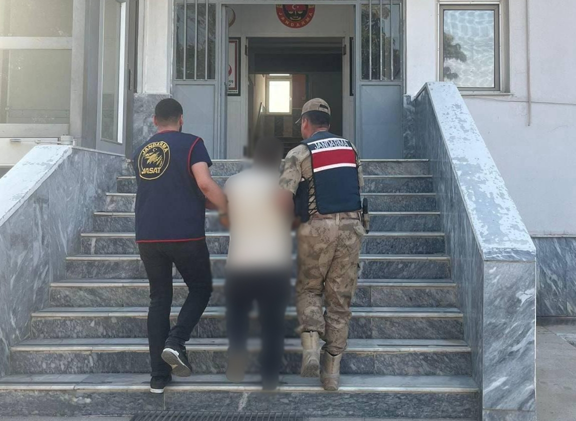 Birecik'te 6 Yıl 3 Ay Hapis Cezası Bulunan Hırsızlık Hükümlüsü Yakalandı