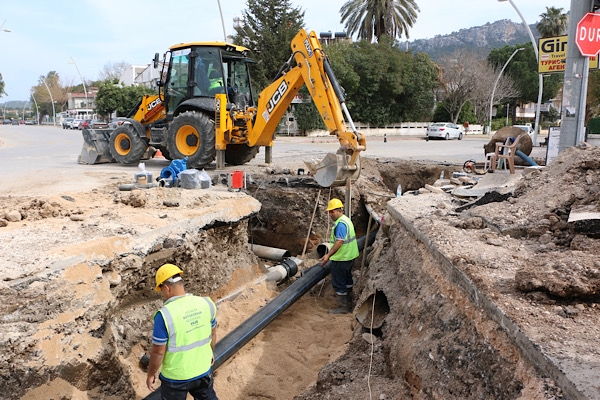  Kemer'de içme suyu ve kanalizasyon altyapı çalışmaları sürüyor