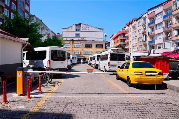Giresun'da dolmuş durağına otomatik bariyer