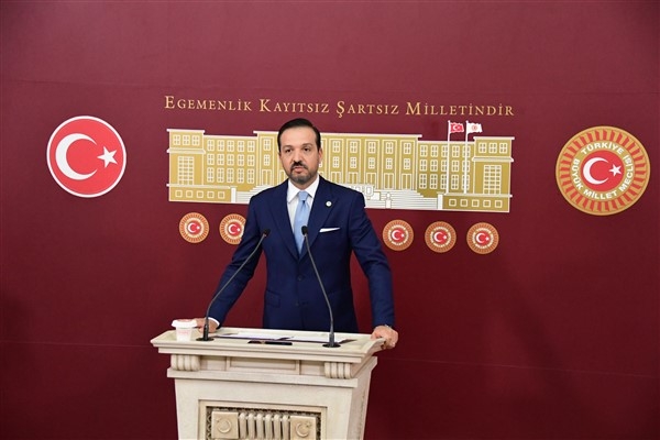 Zorlu, Çevre, Şehircilik ve İklim Değişikliği Bakanı Kurum ile görüştü