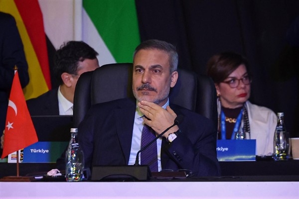Fidan, Ürdün Başbakan Yardımcısı Safadi ile bir araya geldi