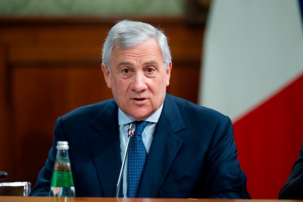 Tajani'den Rusya'ya kınama: Sivilleri hedef almak kabul edilemez