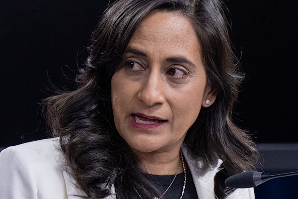 Anand: Ukrayna'nın yanında durmaya devam edeceğiz