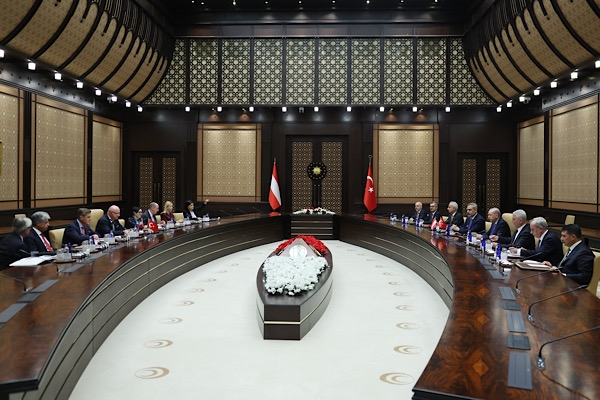  Cumhurbaşkanı Erdoğan, Stocker ile heyetler arası görüşme gerçekleştirdi