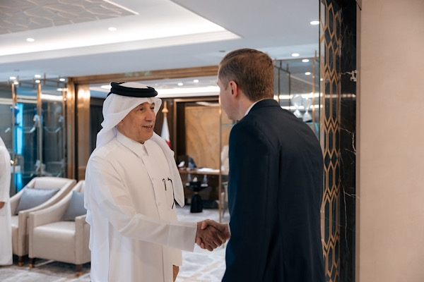 Al Muraikhi, Belarus Büyükelçiliği Geçici Maslahatgüzarı Malafei'ye veda etti