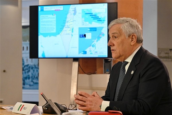 Tajani, Roma’daki antisemitik saldırıyı kınadı