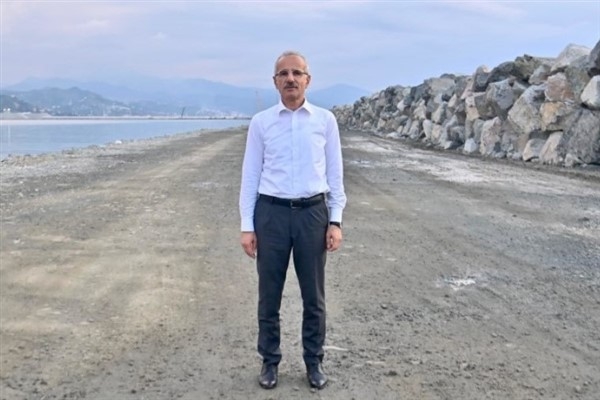 Uraloğlu: Türkiye-Bulgaristan ulaştırma bağlantıları güçlendirilecek