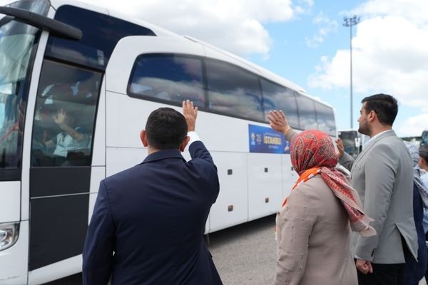 AK Parti İstanbul teşkilatından Ankara’ya 15 bin kişilik çıkarma