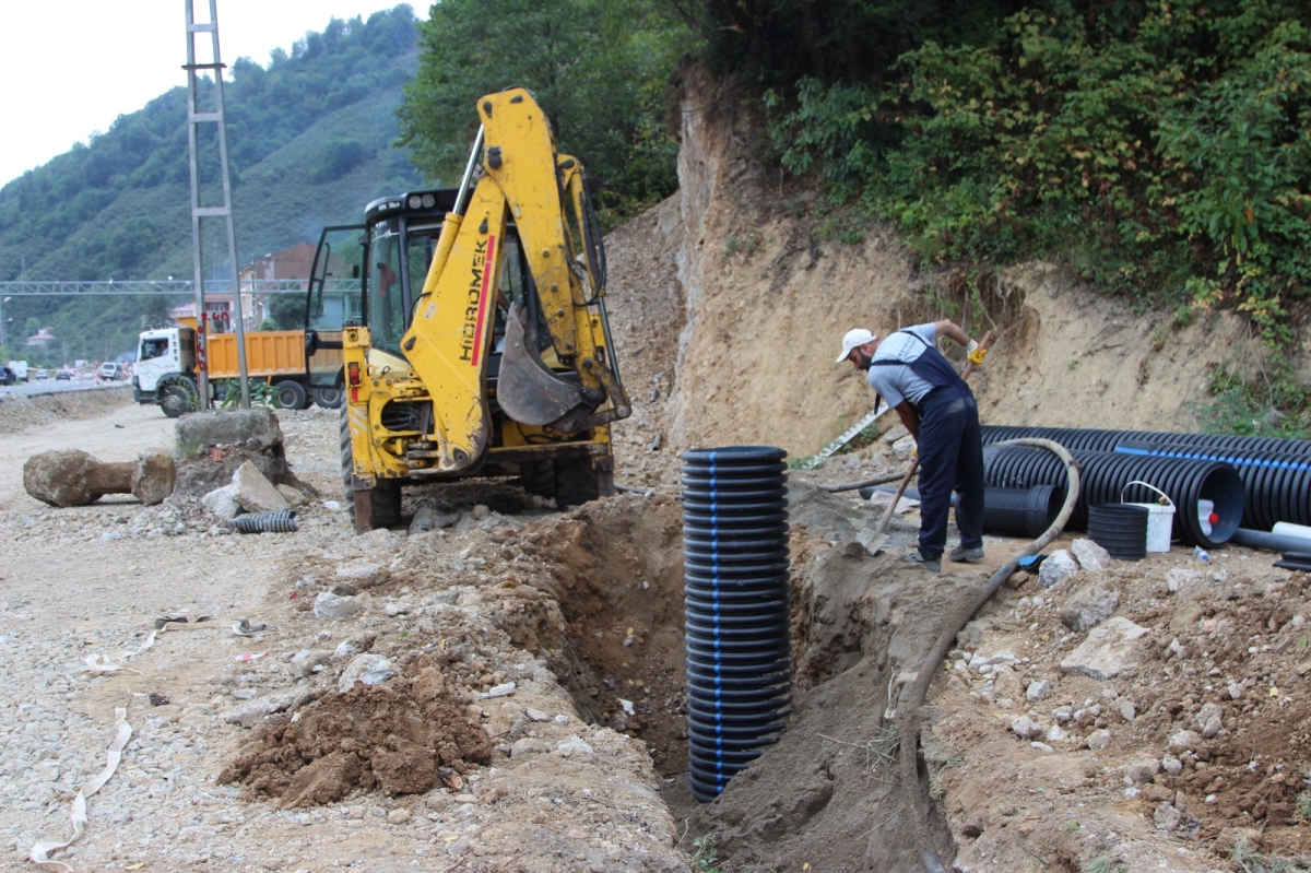 Giresun’da altyapı yatırımları mahalle mahalle sürüyor