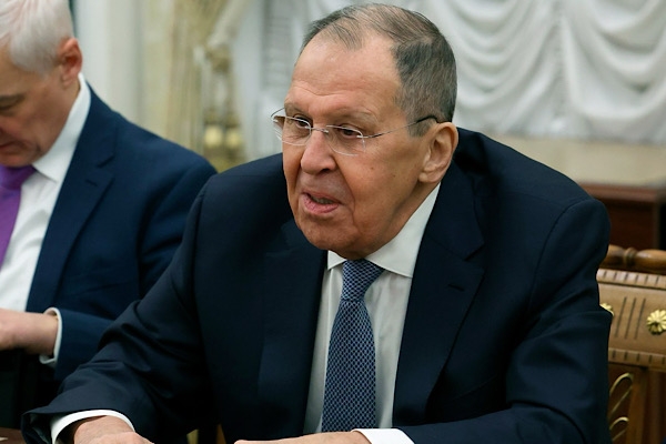 Lavrov: Terörist saldırıları kutlayan Kiev rejiminin seviyesine inmeyeceğiz